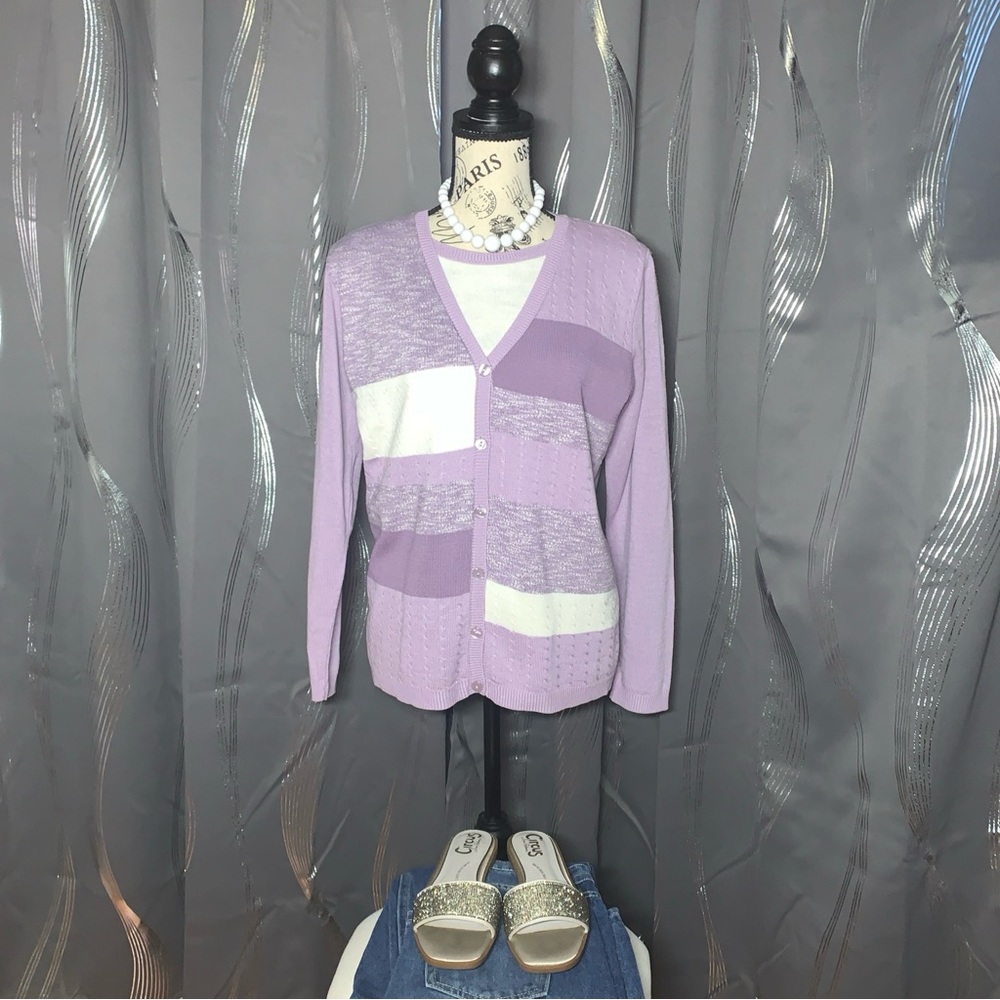 Alfred Dunner Sweater Purple Long Sleeve Crew Neck Button Accent Size Small